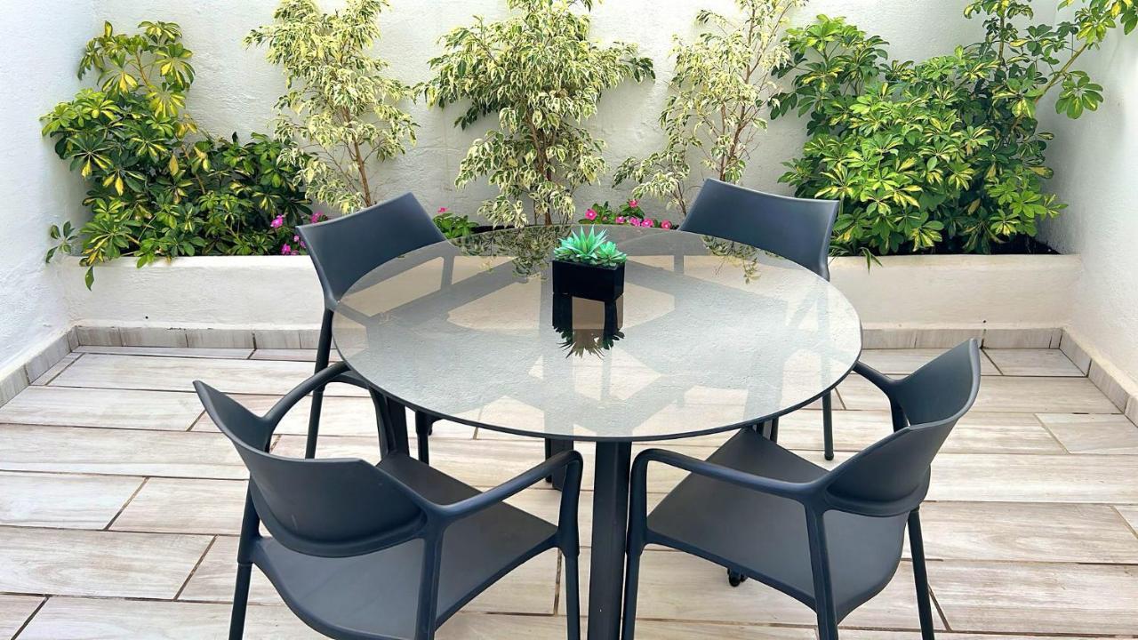 New! Renovated, Centrally Located, Private Entrance, Terrace Leilighet Valencia Eksteriør bilde