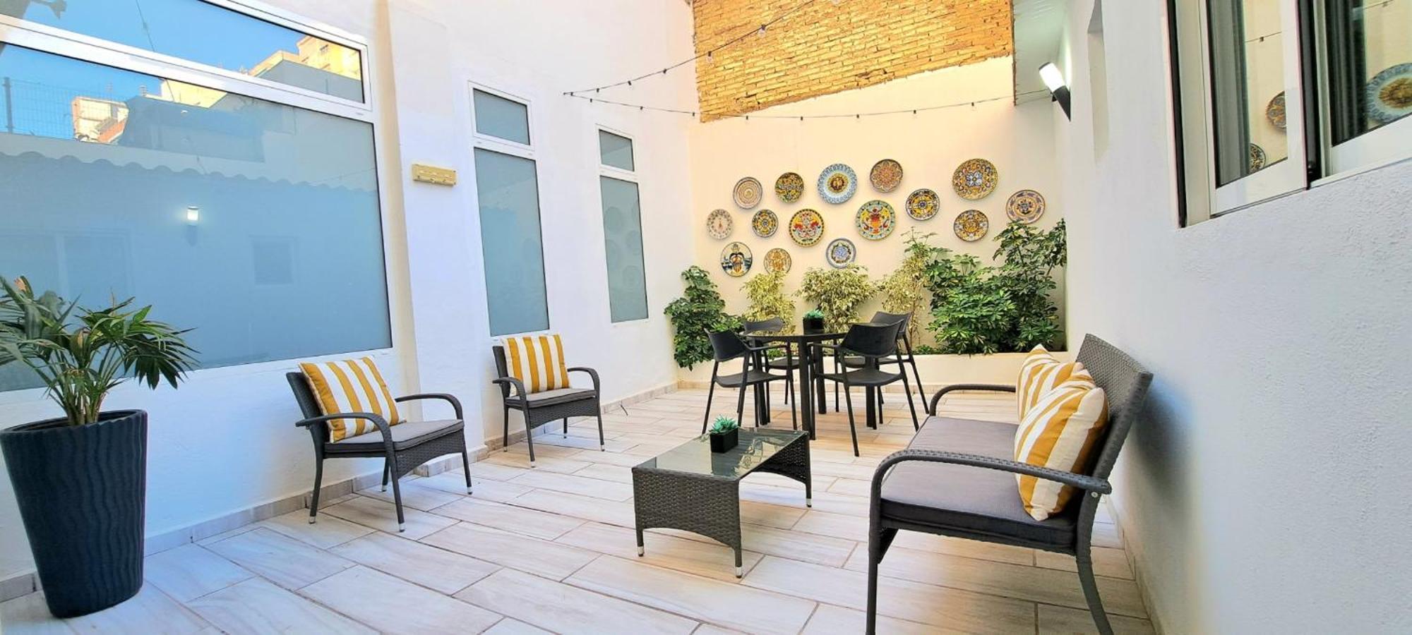 New! Renovated, Centrally Located, Private Entrance, Terrace Leilighet Valencia Eksteriør bilde