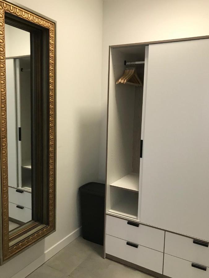 New! Renovated, Centrally Located, Private Entrance, Terrace Leilighet Valencia Eksteriør bilde